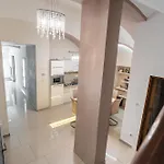 Melior Szallo 3* إغير