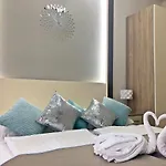 Melior Szallo فندق مبيت وإفطار 3*