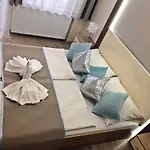 Melior Szallo إغير
