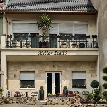 ベッド・アンド・ブレックファスト Melior Szallo 3*