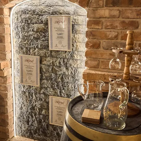 Melior Szallo Nocleg ze śniadaniem