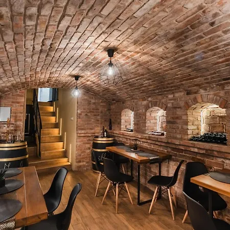 ベッド・アンド・ブレックファスト Melior Szallo エゲル