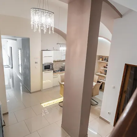 Melior Szallo 3* Eger