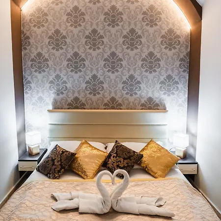 Melior Szallo Bed & Breakfast *