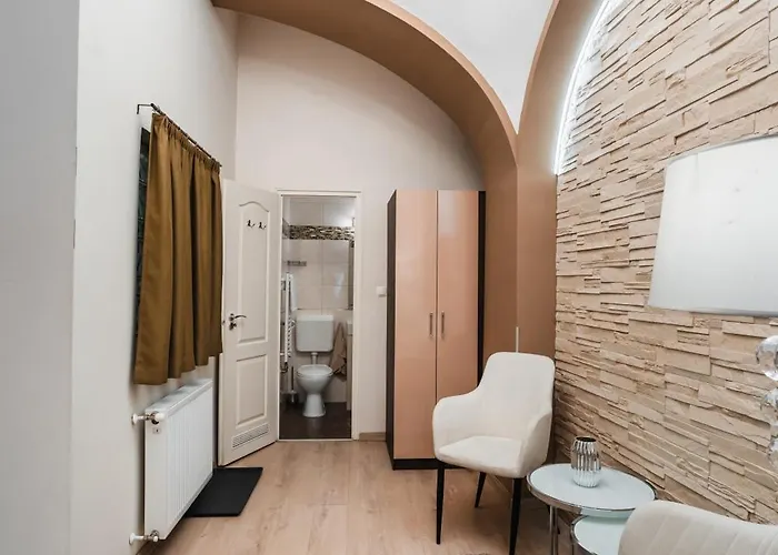 ベッド・アンド・ブレックファスト Melior Szallo 3*