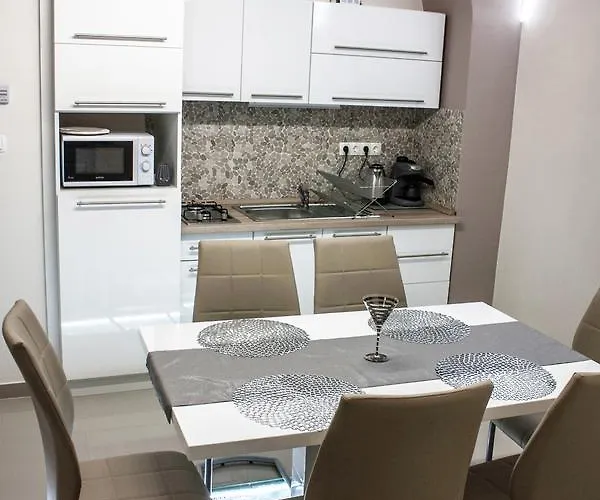 Melior Szallo ベッド・アンド・ブレックファスト 3*